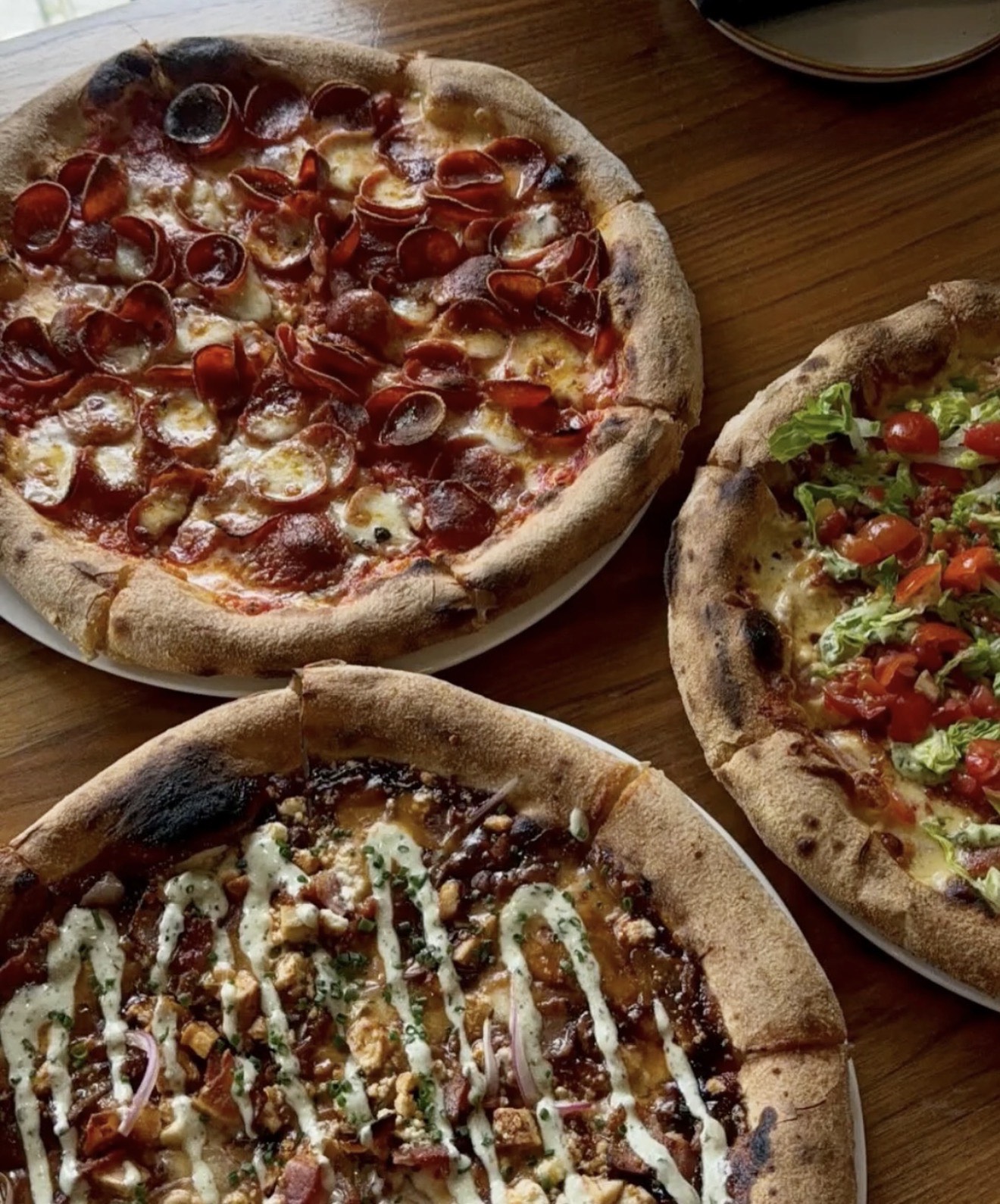 Lucy's Lounge - Pizza & Cocktails