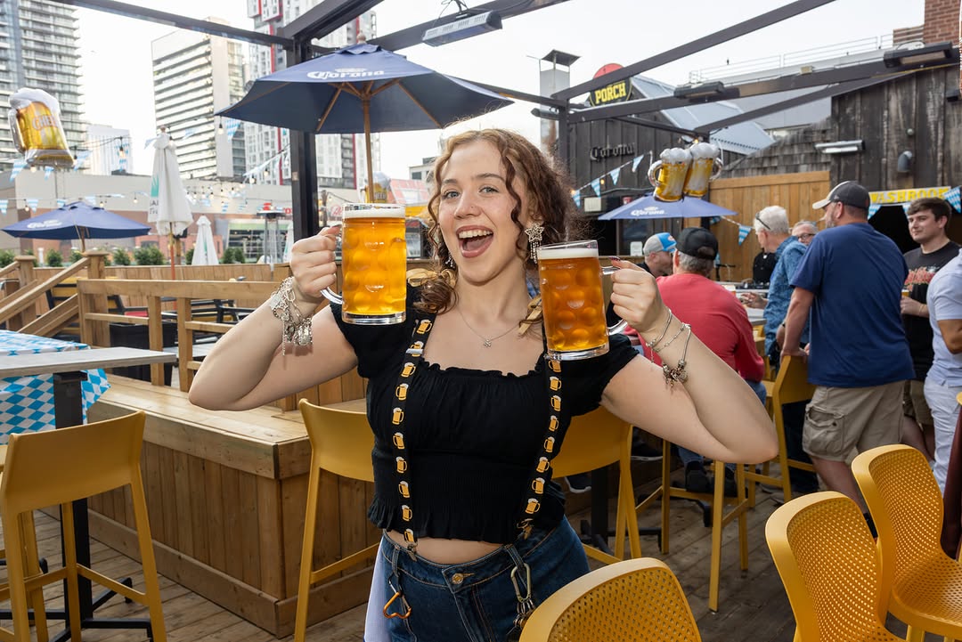 Pitcher perfect day for Porchtoberfest 🍺
