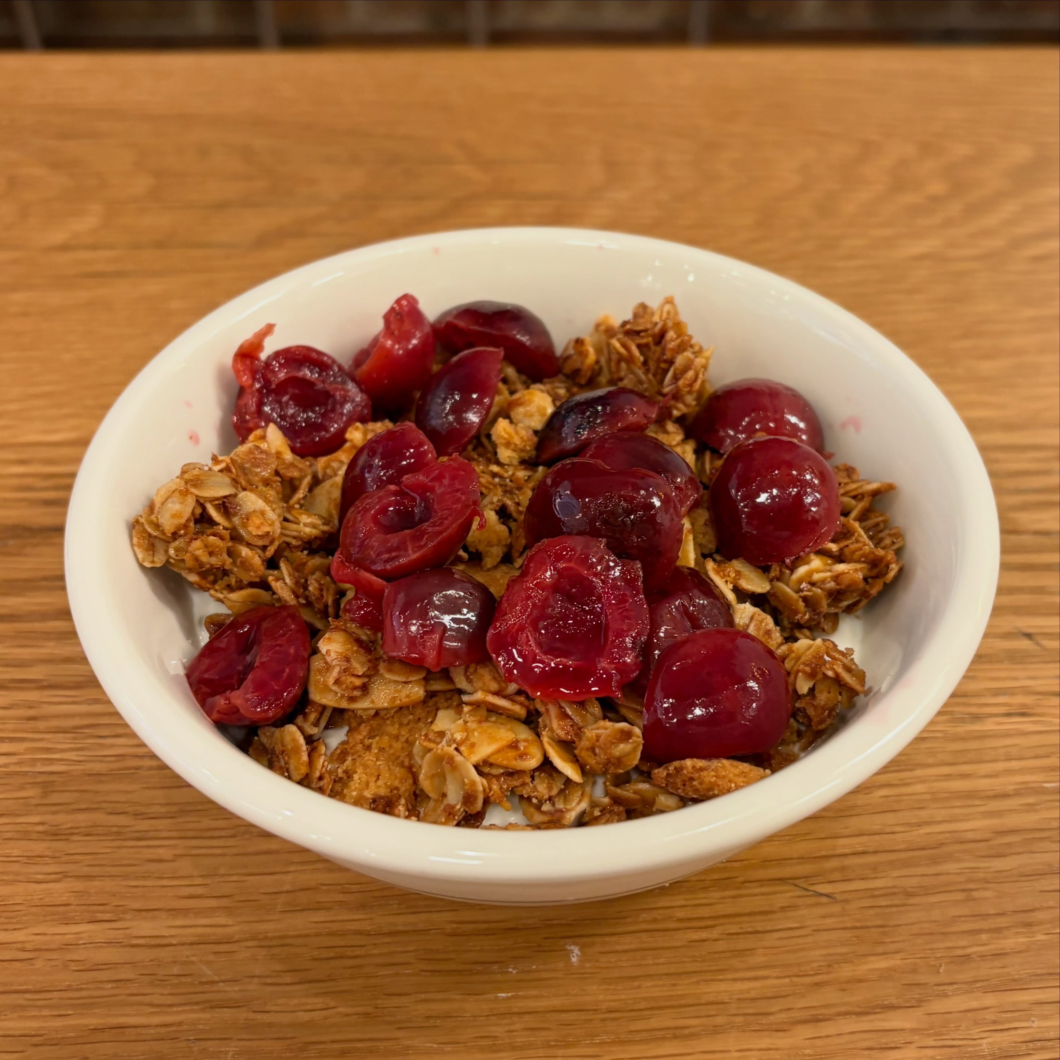 ALMOND GRANOLA 🍒