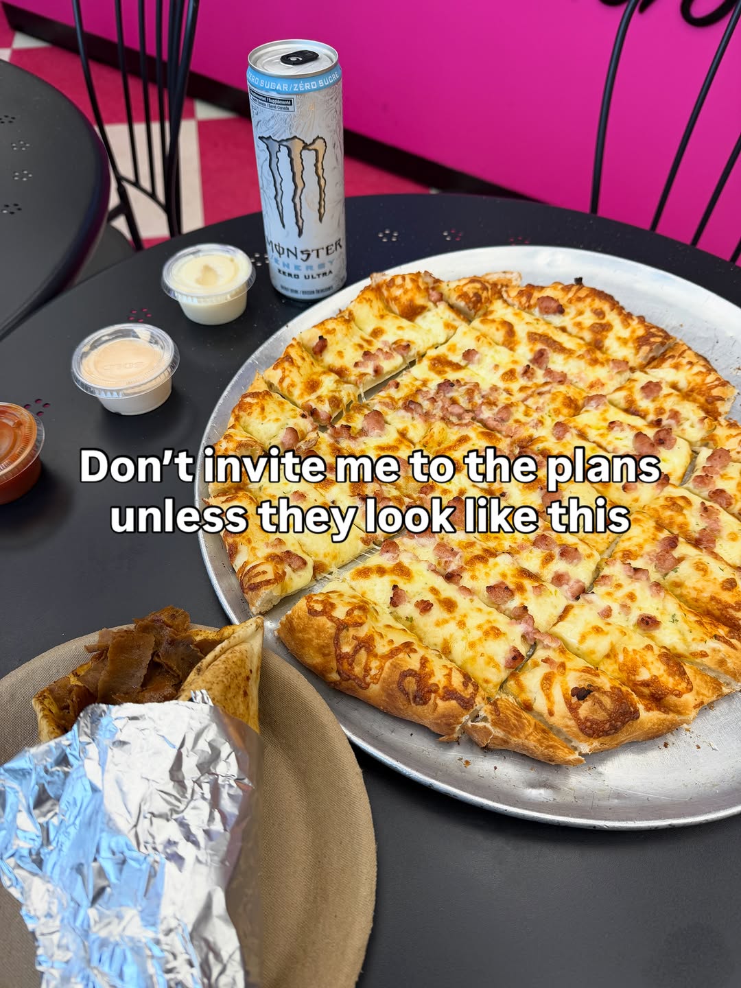 The kinda plans that get me excited! Send pic #2 to a friend to secure yourself a free Garlic Fingers. You can thank us