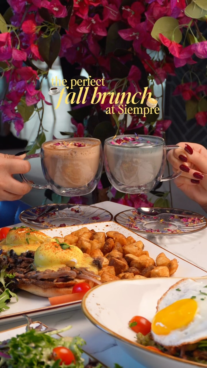 Fall days are better with brunch at Siempre 🍂 Come join us for your favourite brunch dishes, delicious coffee, and all