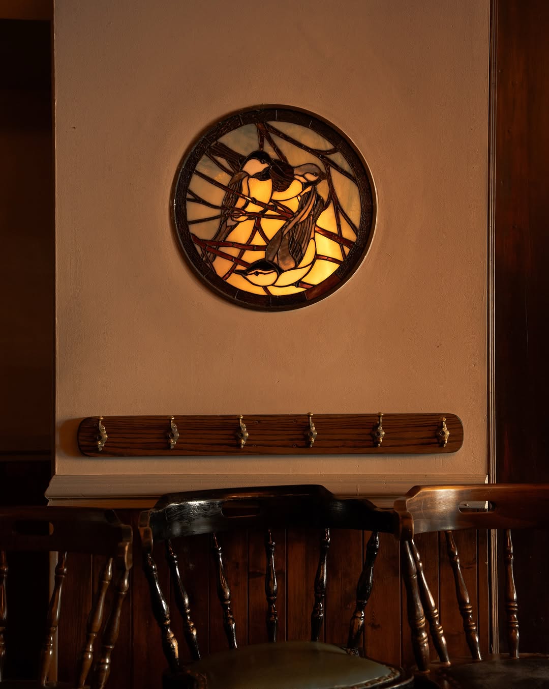 gloomy day vibes… 👻🍂 open at 5pm, and brunch 10am to 3pm Saturday and Sunday 🍁