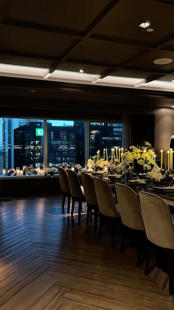 An expression of exclusivity, elevated above the city. ✨
