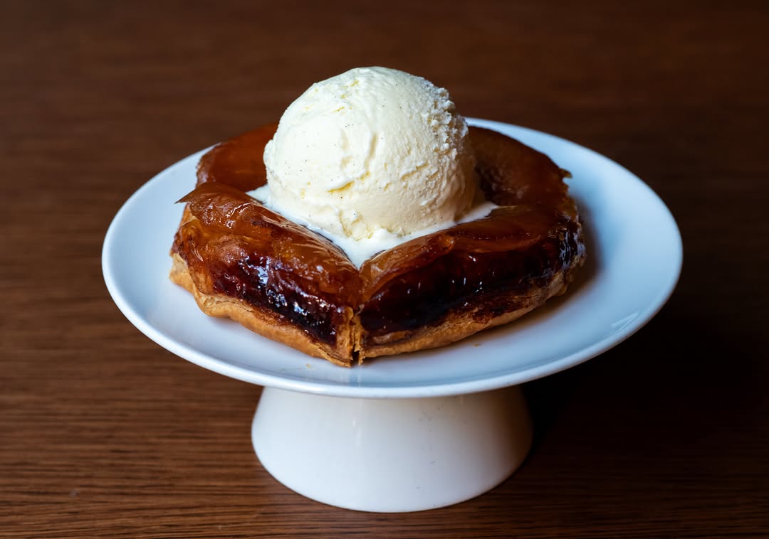 Elle est de retour! Notre tarte Tatin!